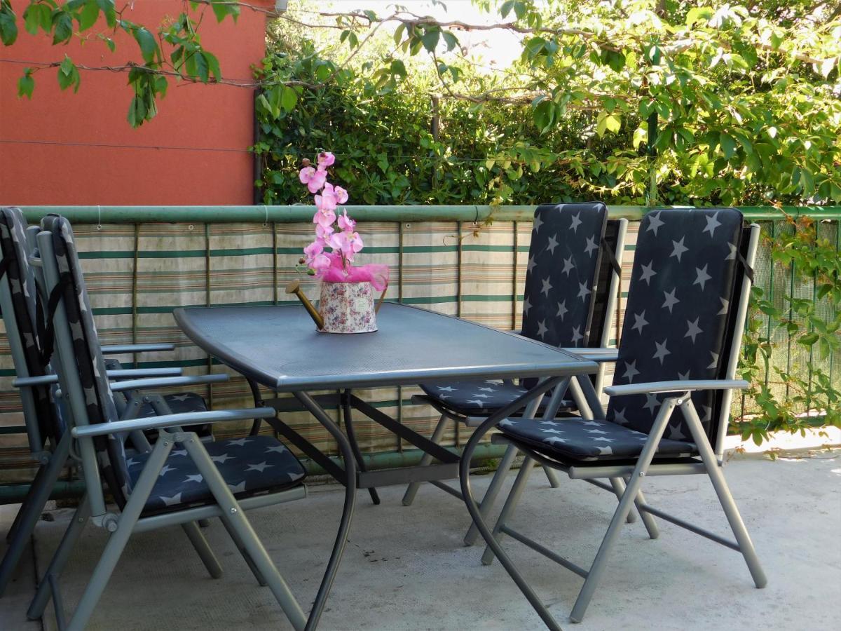 Apartment Tea Split Luaran gambar